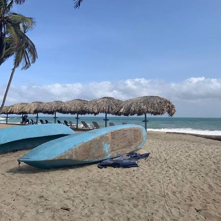 Tayrona Juancho'S House Hostel & Coworking Лос Наранхос Екстериор снимка