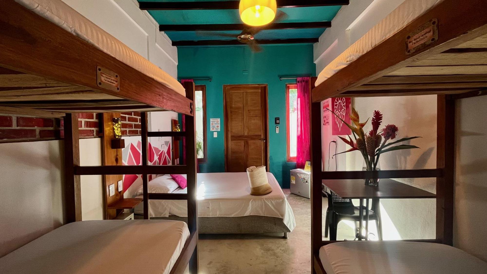Tayrona Juancho'S House Hostel & Coworking Лос Наранхос Екстериор снимка