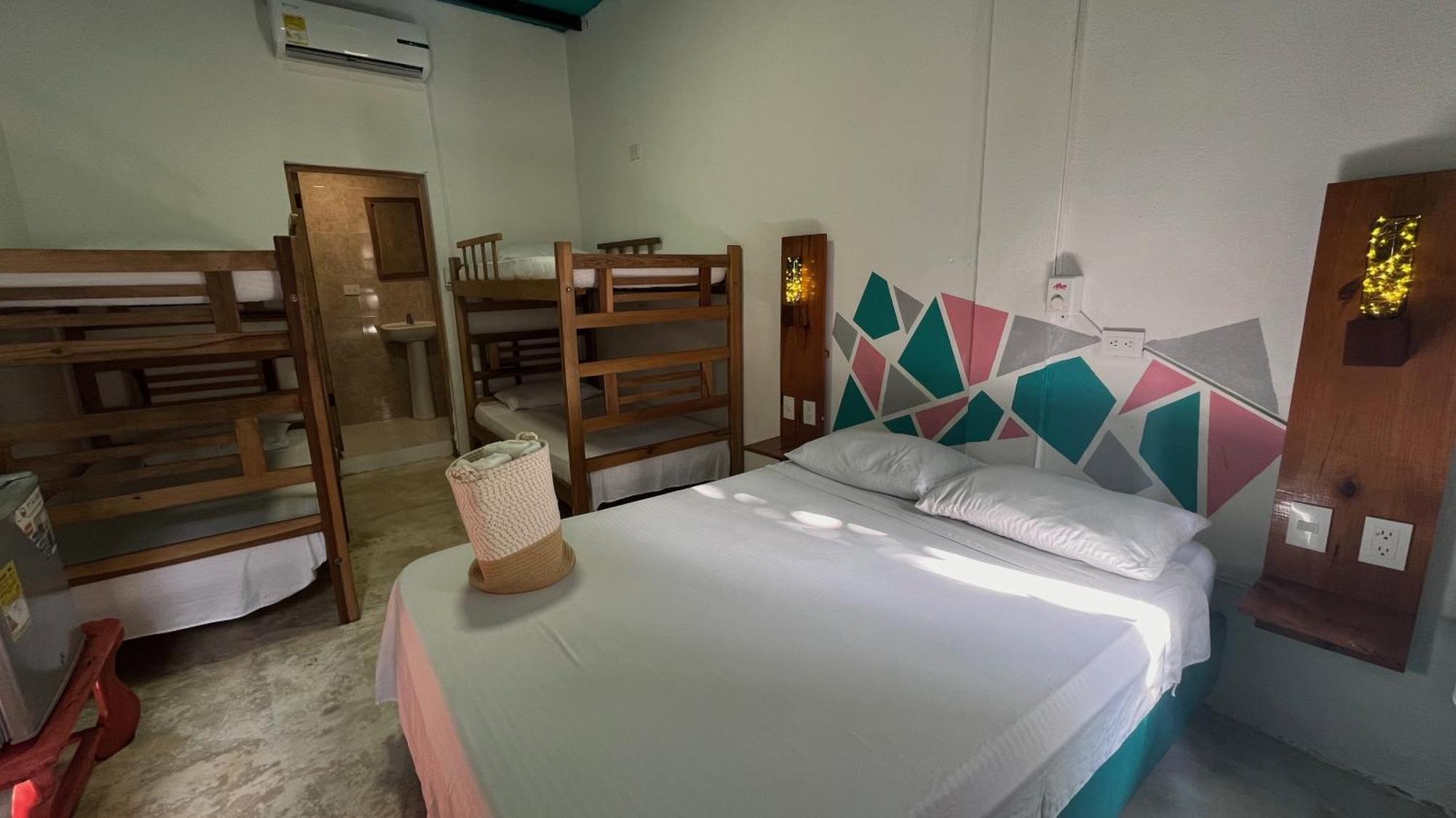 Tayrona Juancho'S House Hostel & Coworking Лос Наранхос Екстериор снимка